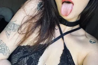 🥰 Brazilian Baddie 😻 Exploring... - Image 1